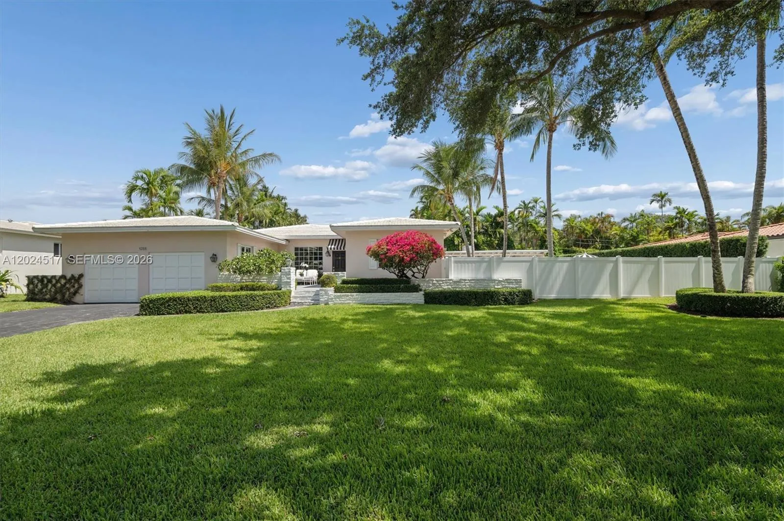 Foto de propiedad en 1255 NE 99th Street, Miami Shores, FL 33138 Miami Shores con MLS# 