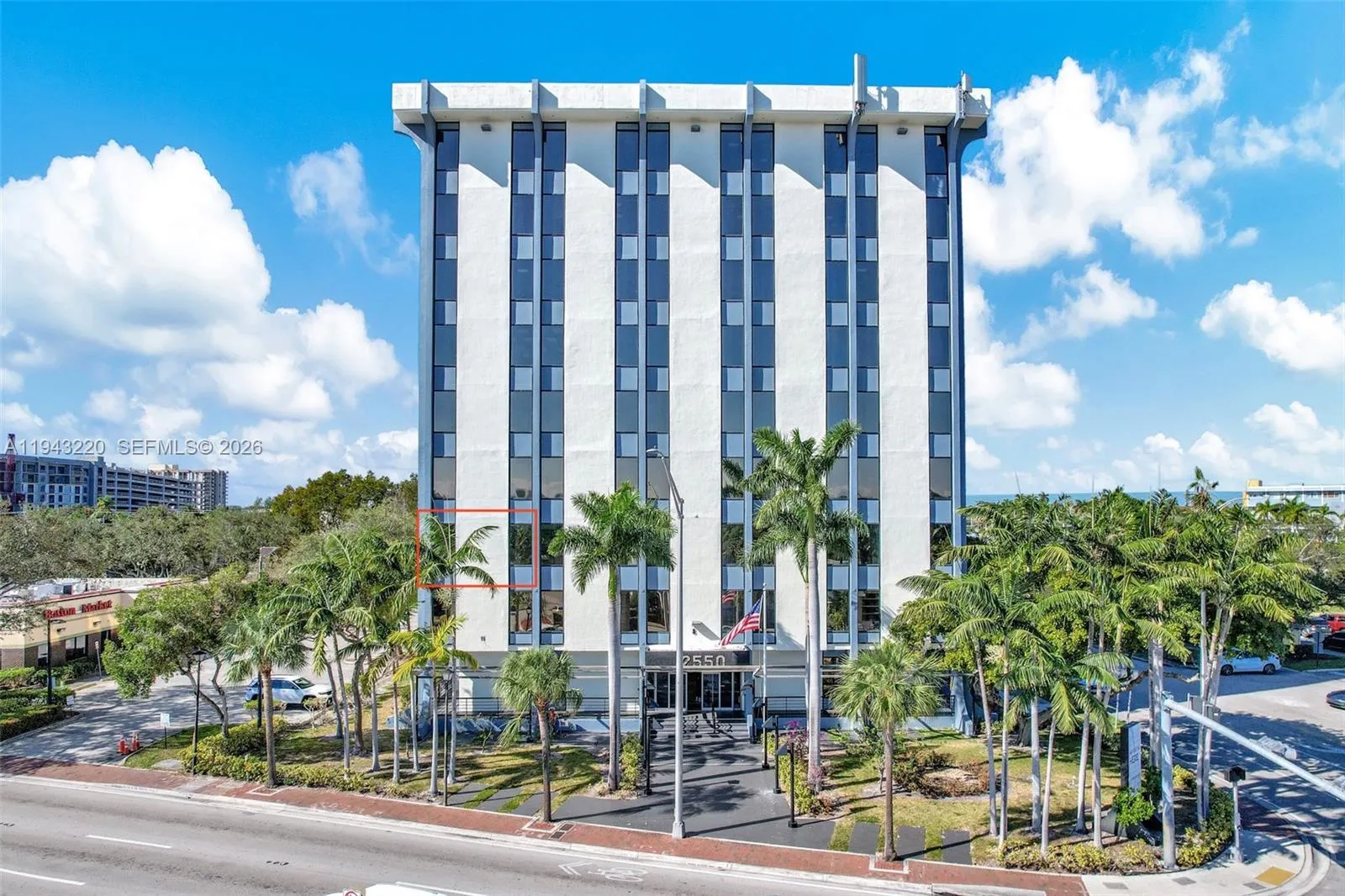 Vendido 12550 Biscayne Boulevard 304B, North Miami, FL 33181, North Miami, FL 33181