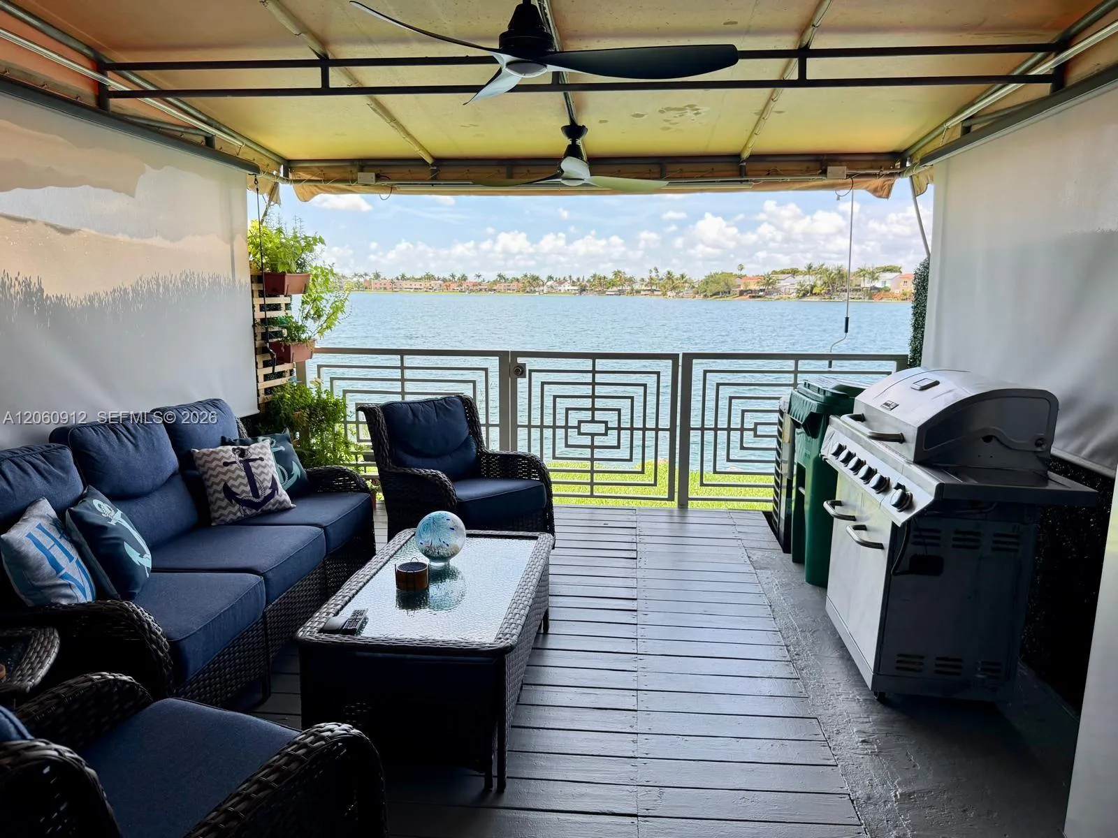Foto de propiedad en 12556 NW 11th Lane 1711, Miami, FL 33182 Miami con MLS# 