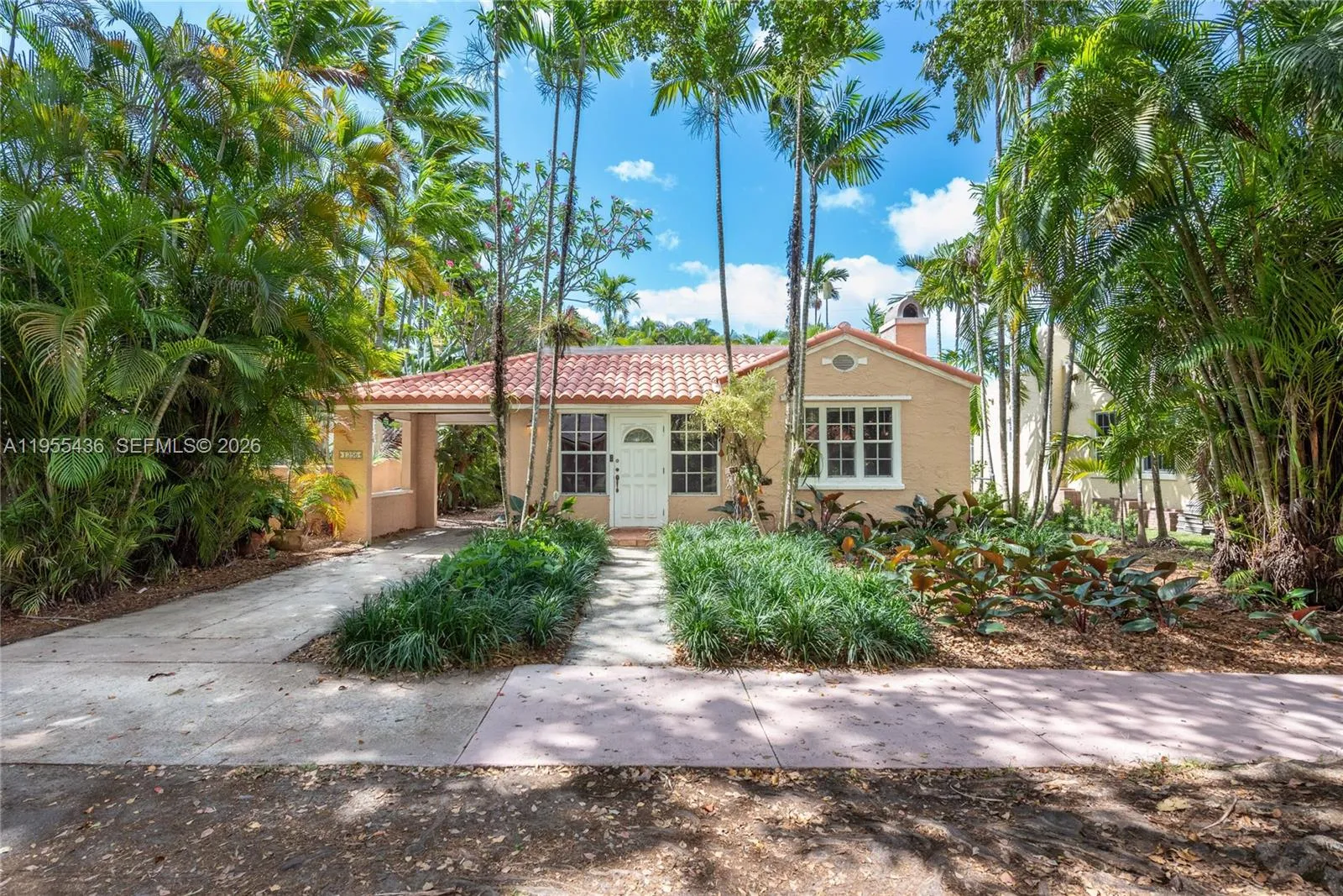 Foto de propiedad en 1256 Algeria Avenue, Coral Gables, FL 33134 Coral Gables con MLS# 