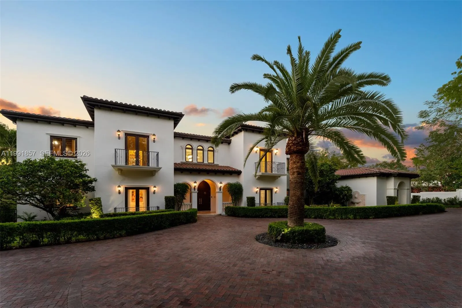 Foto de propiedad en 12575 Pine Needle Lane, Pinecrest, FL 33156 Pinecrest con MLS# 