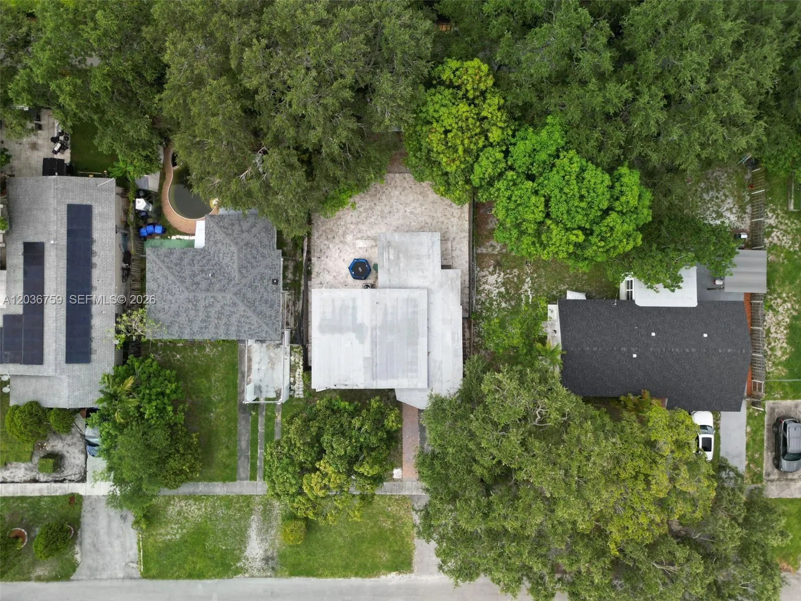 Foto de propiedad en 1260 NE 153rd Street, North Miami Beach, FL 33162 North Miami Beach con MLS# 