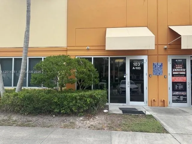 En Renta 12601 NW 115th Avenue A-103, Medley, FL 33178, Medley, FL 33178
