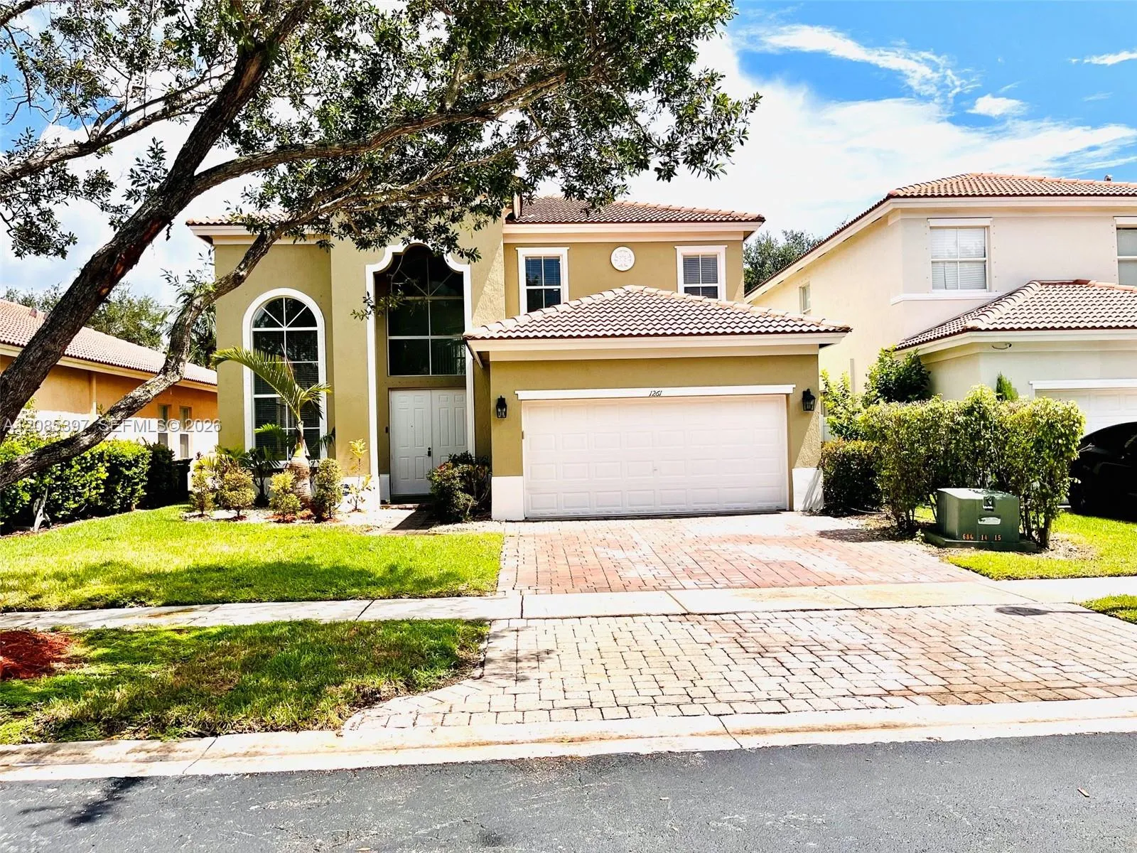 Foto de propiedad en 1261 NE 37th Place, Homestead, FL 33033 Homestead con MLS# 