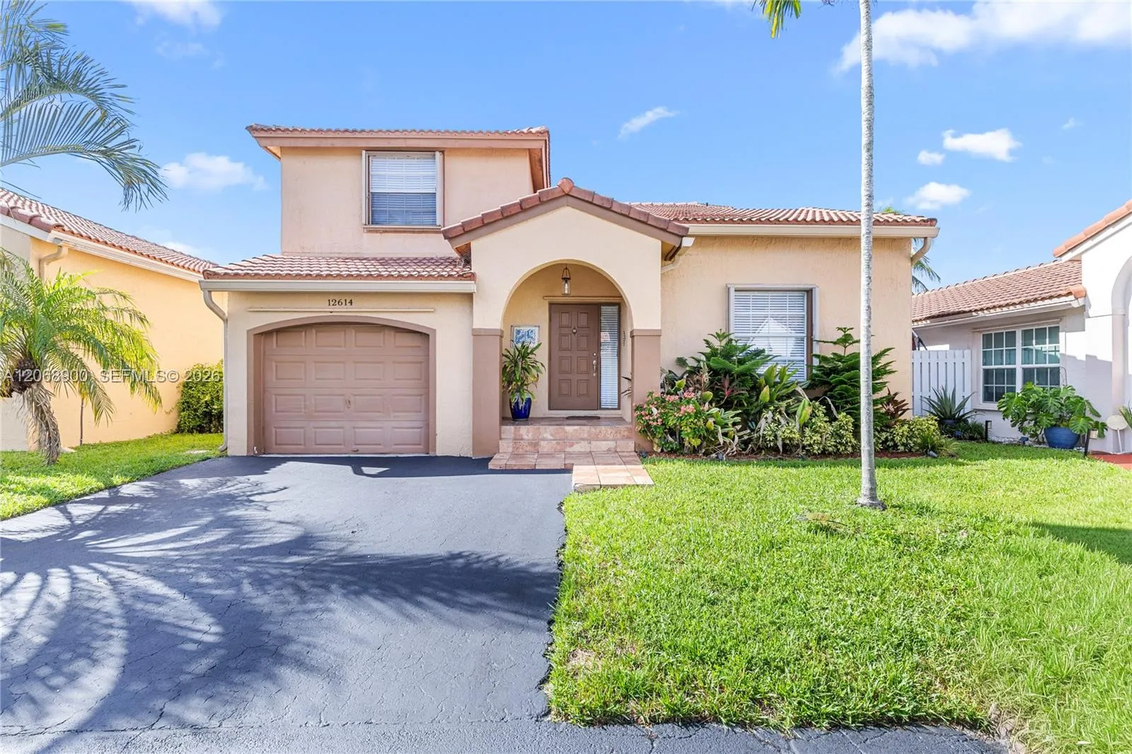 Foto de propiedad en 12614 NW 12th Court, Sunrise, FL 33323 Sunrise con MLS# 