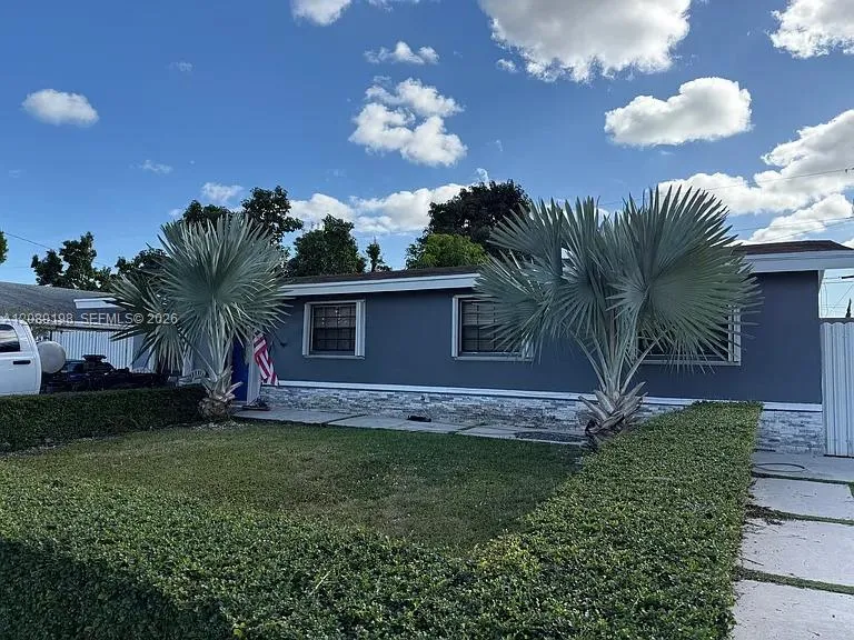 Foto de propiedad en 12620 SW 188th Street E, Miami, FL 33177 Miami con MLS# 