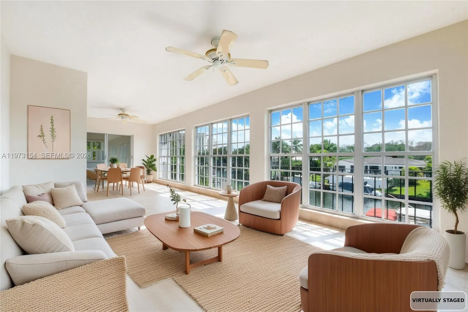 Foto de propiedad en 1265 S Alhambra Circle B, Coral Gables, FL 33146 Coral Gables con MLS# 