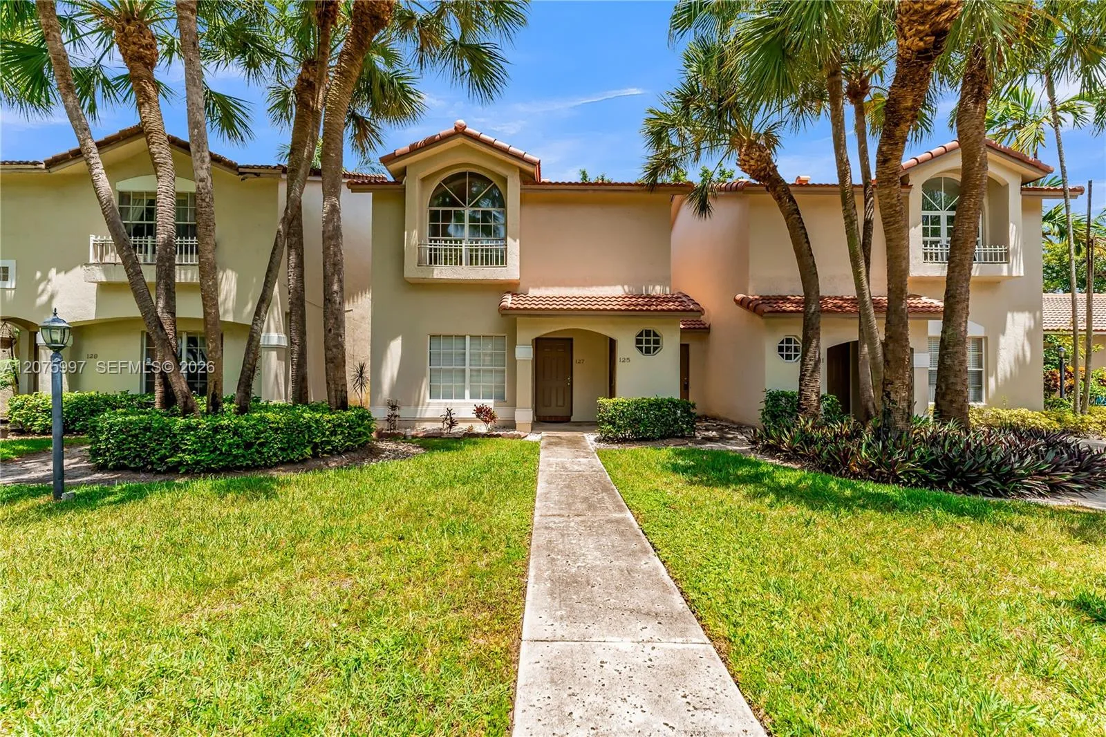 Foto de propiedad en 127 NW 108th Avenue 643L, Pembroke Pines, FL 33026 Pembroke Pines con MLS# 