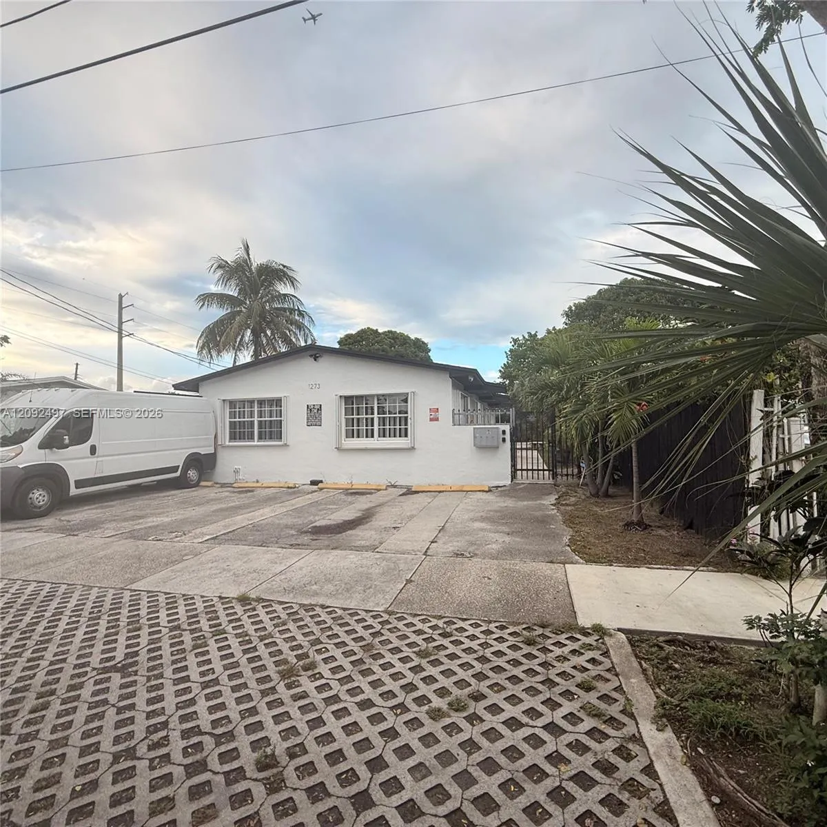 En Renta 1273 NW 24th Street 4, Miami, FL 33142, Miami, FL 33142