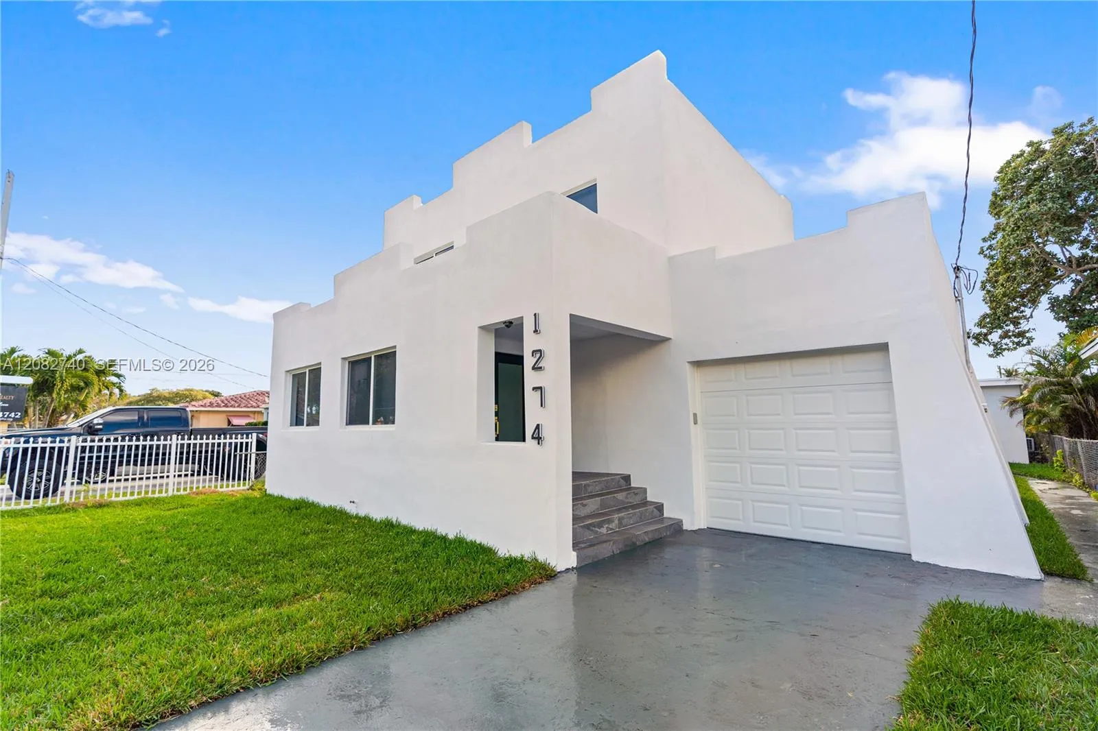 En Venta 1274 NW 55th Terrace, Miami, FL 33142, Miami, FL 33142
