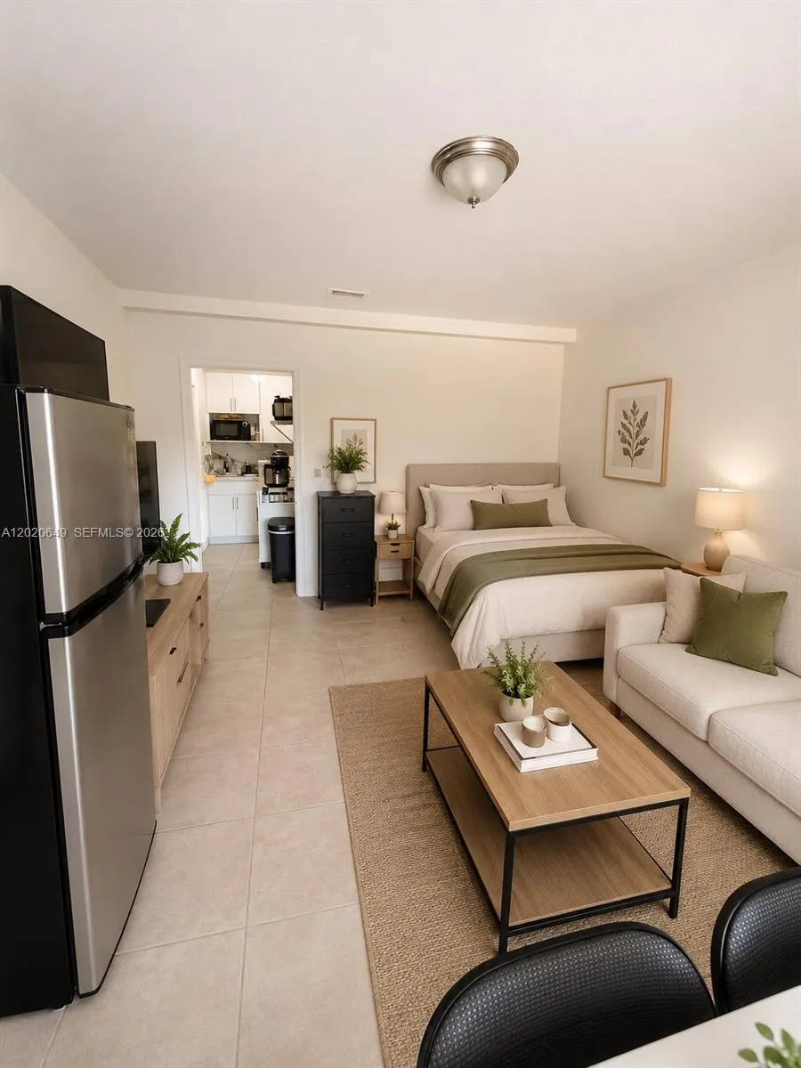 En Renta 12805 SW 116th Court 1, Miami, FL 33176, Miami, FL 33176
