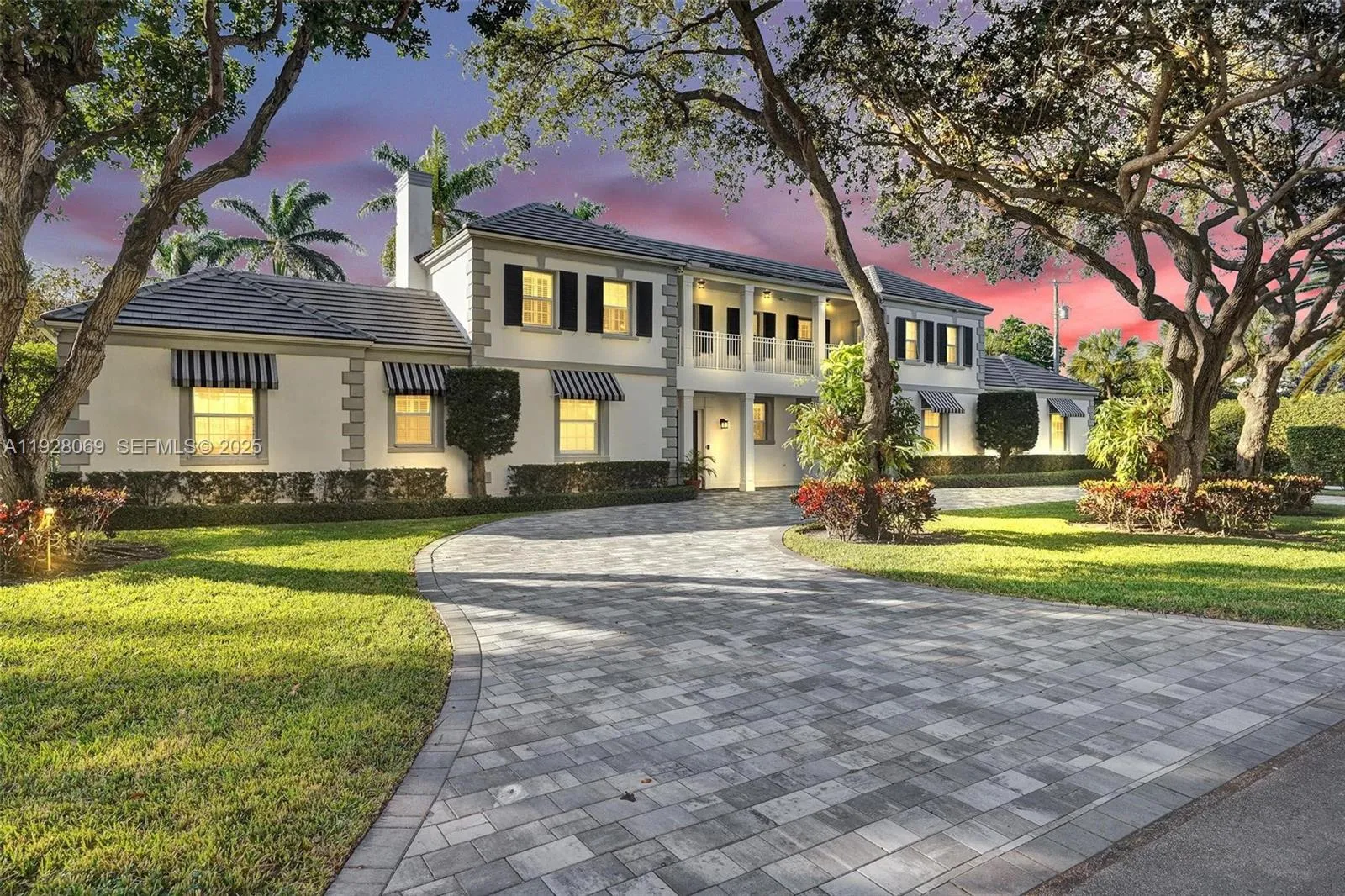 Foto de propiedad en 1281 Banyan Road, Boca Raton, FL 33432 Boca Raton con MLS# 