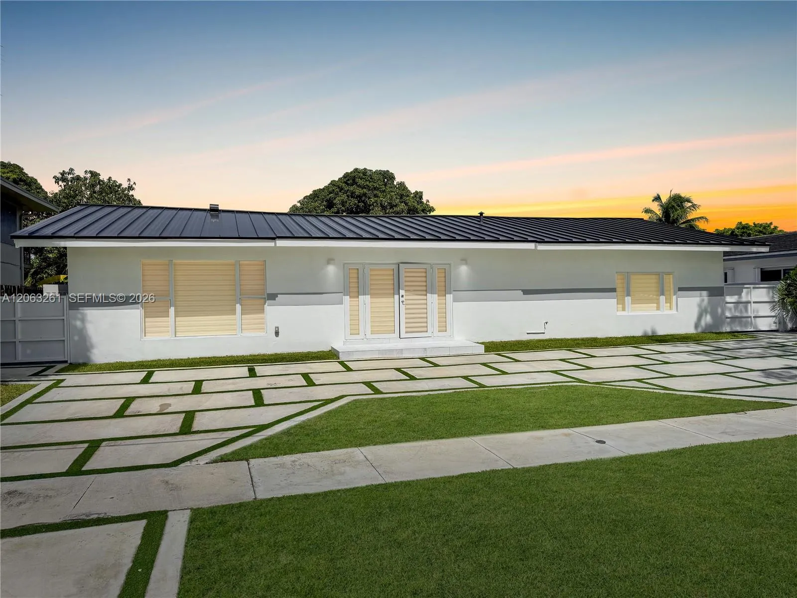 En Venta 12810 Cyprus Road, North Miami, FL 33181, North Miami, FL 33181
