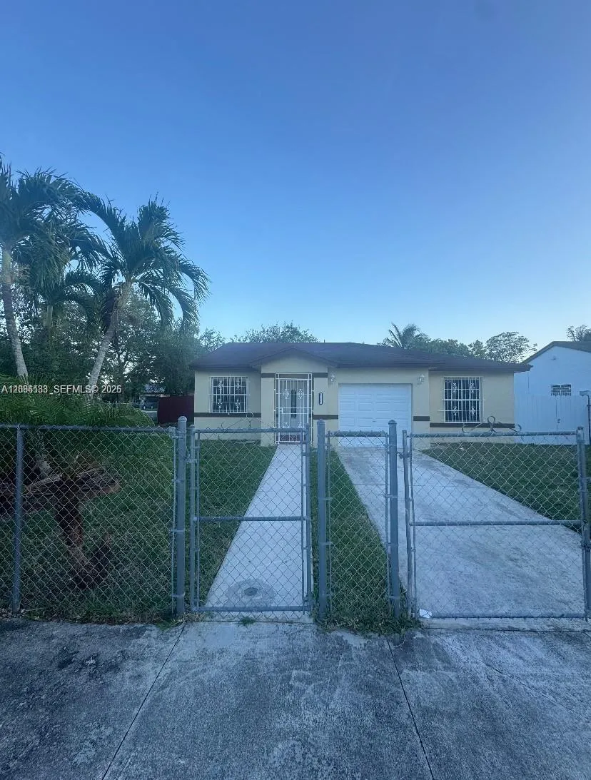 En Renta 12828 SW 267th Street 0, Homestead, FL 33032, Homestead, FL 33032
