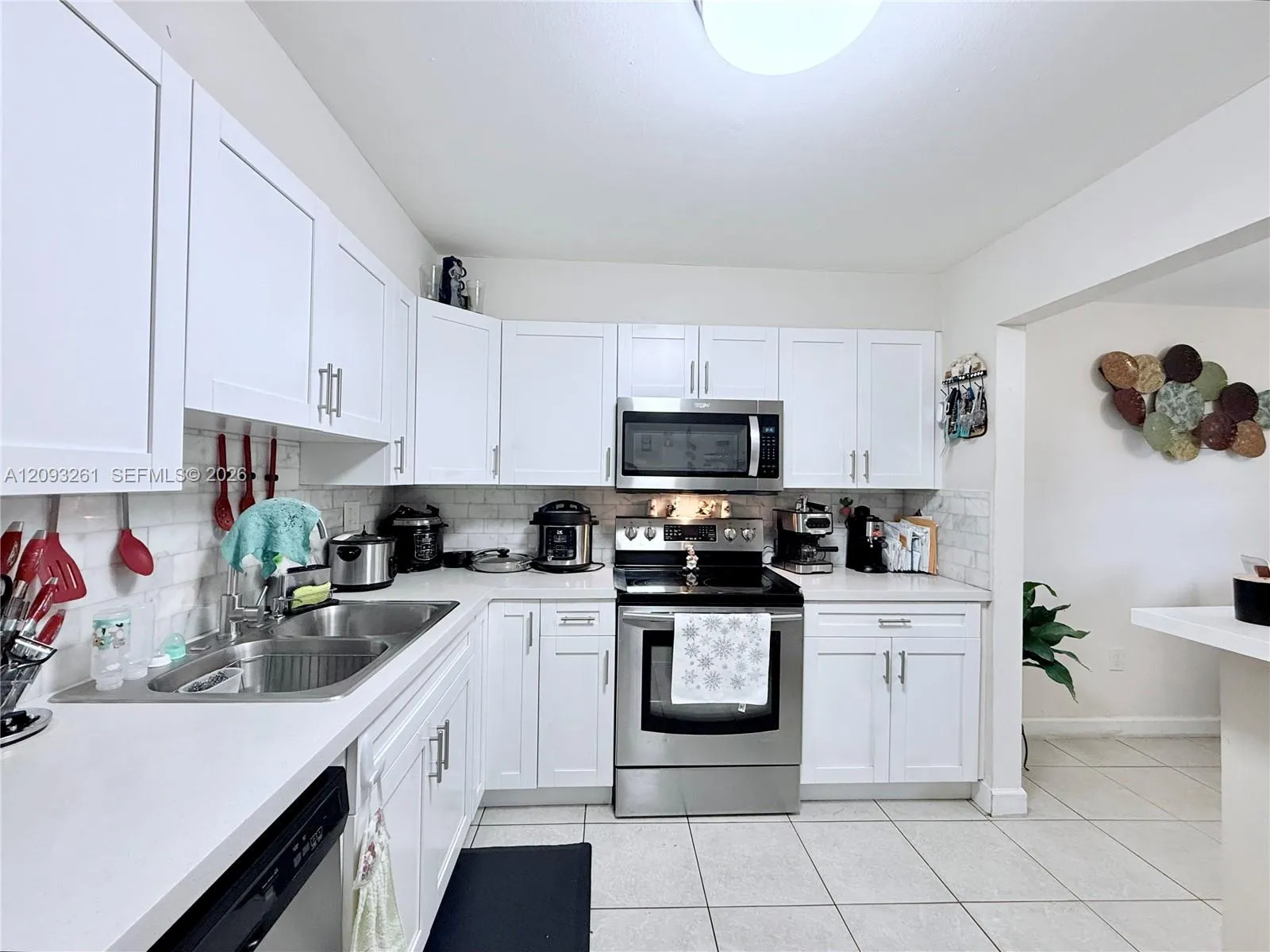 En Venta 1284 W 44th Place 1, Hialeah, FL 33012, Hialeah, FL 33012