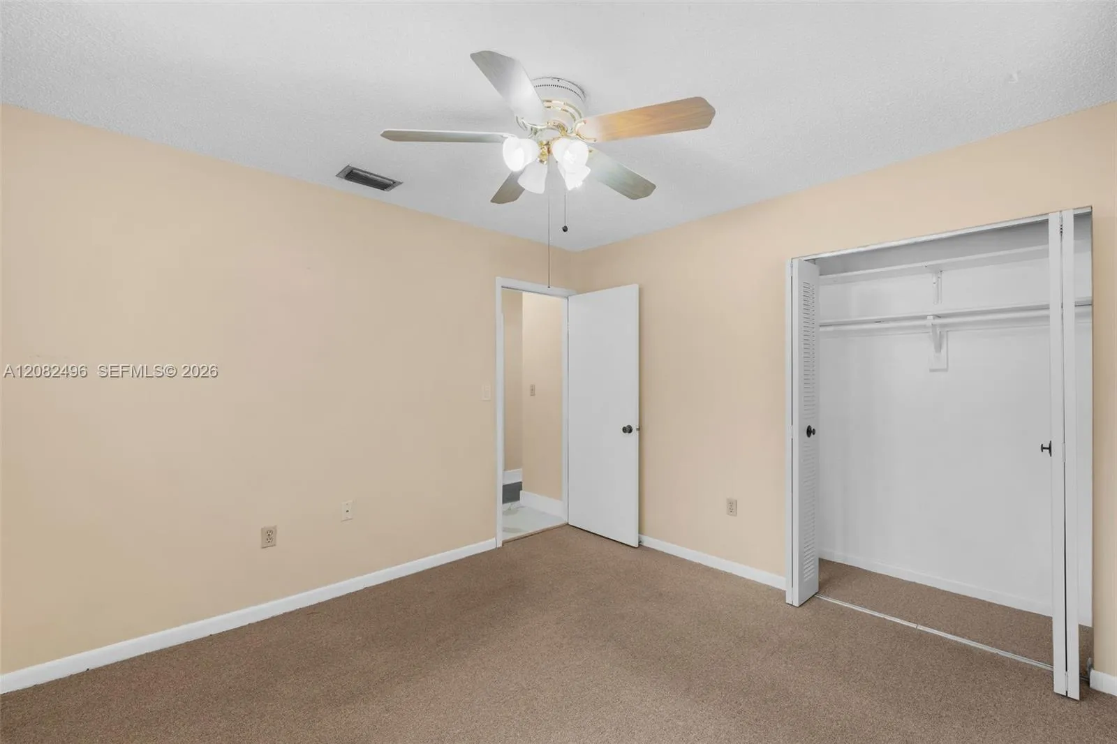 En Renta 1284 W 44th Place 3, Hialeah, FL 33012, Hialeah, FL 33012