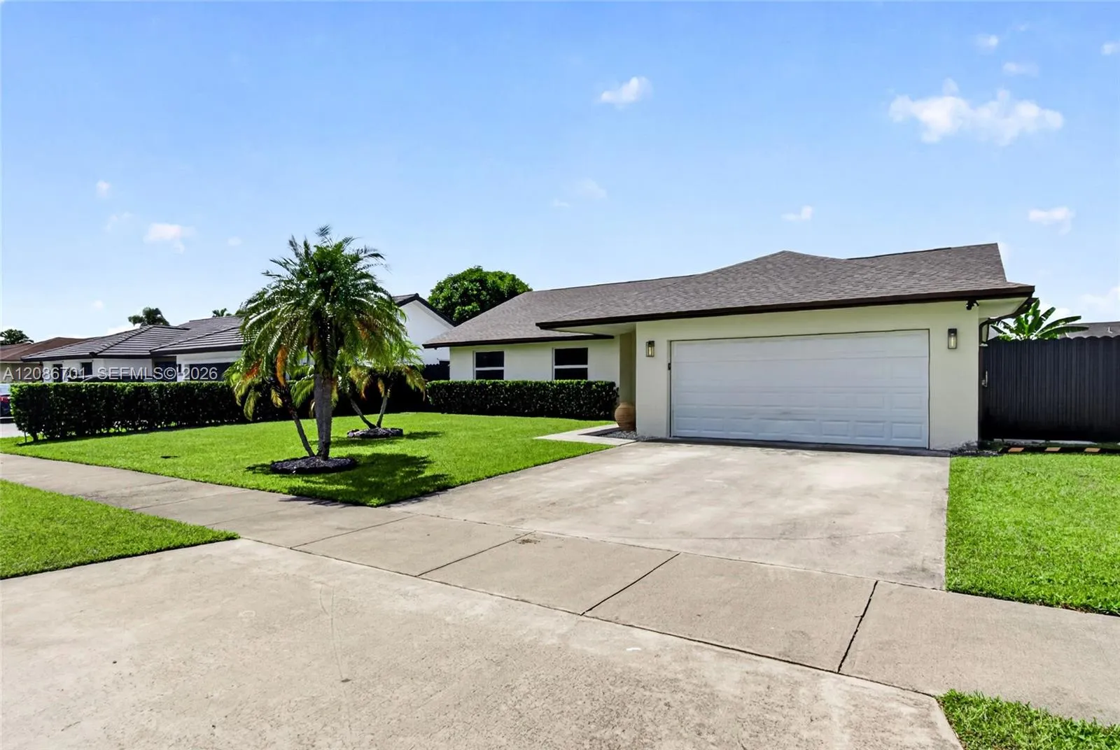En Venta 12840 SW 147th Terr Road, Miami, FL 33186, Miami, FL 33186