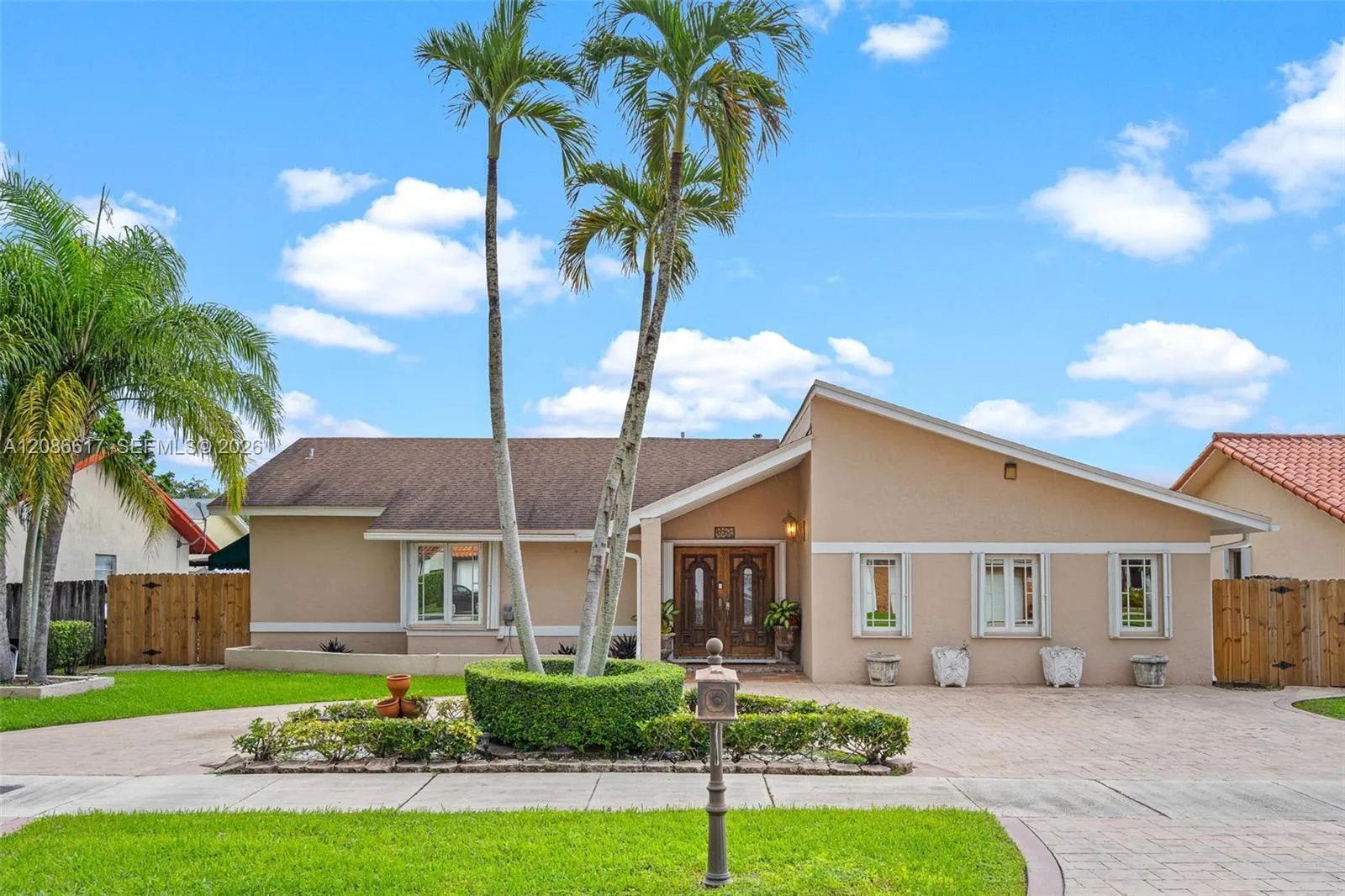En Venta 12855 SW 116th Street, Miami, FL 33186, Miami, FL 33186
