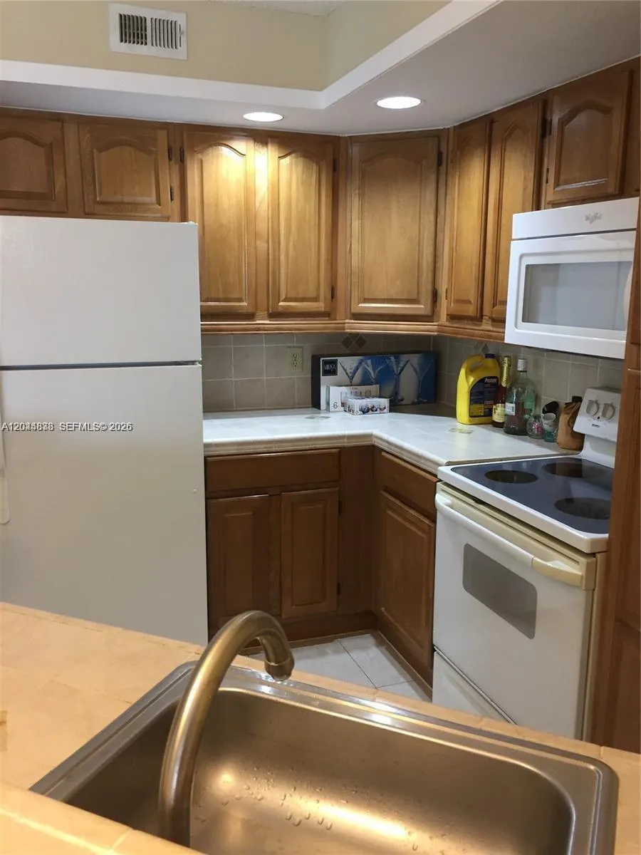 En Renta 12870 Vista Isles Drive 517, Sunrise, FL 33325, Sunrise, FL 33325