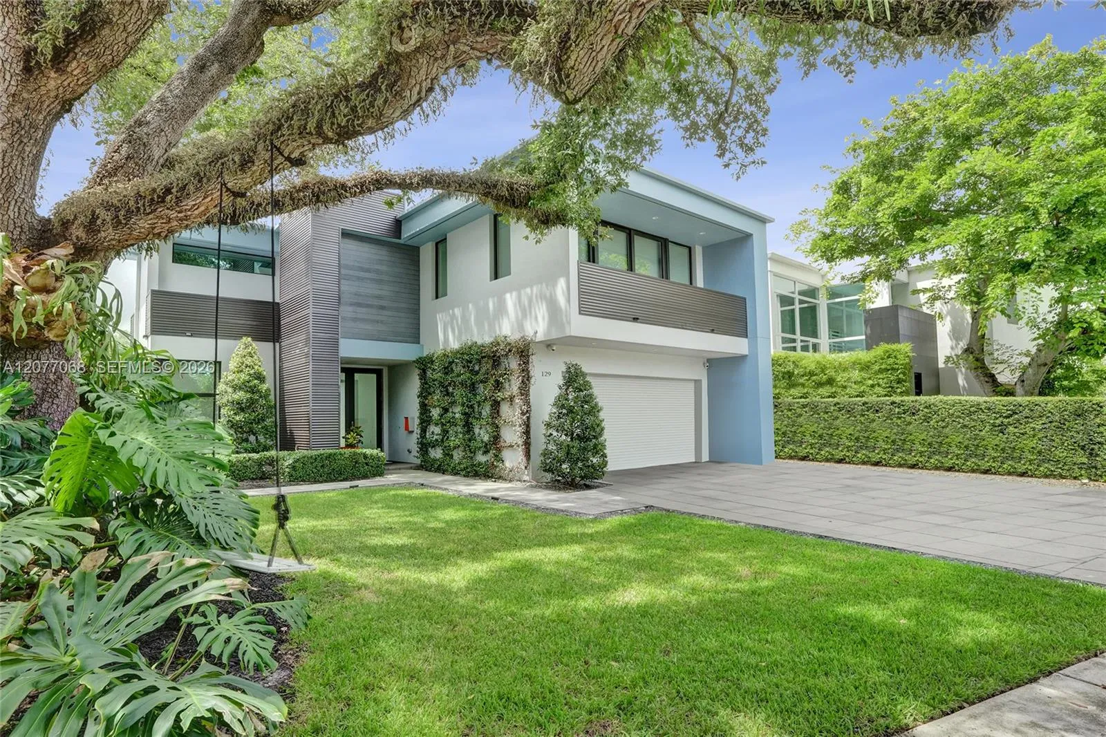 Foto de propiedad en 129 N Victoria Park Road, Fort Lauderdale, FL 33301 Fort Lauderdale con MLS# 