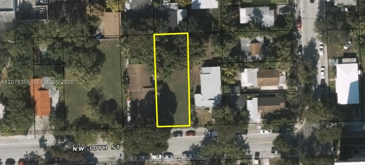 Foto de propiedad en 129 NW 30th Street, Miami, FL 33127 Miami con MLS# 