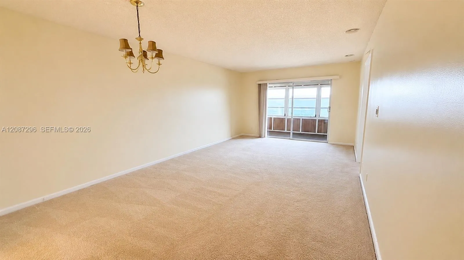 En Venta 12900 SW 13th Street 413E, Pembroke Pines, FL 33027, Pembroke Pines, FL 33027