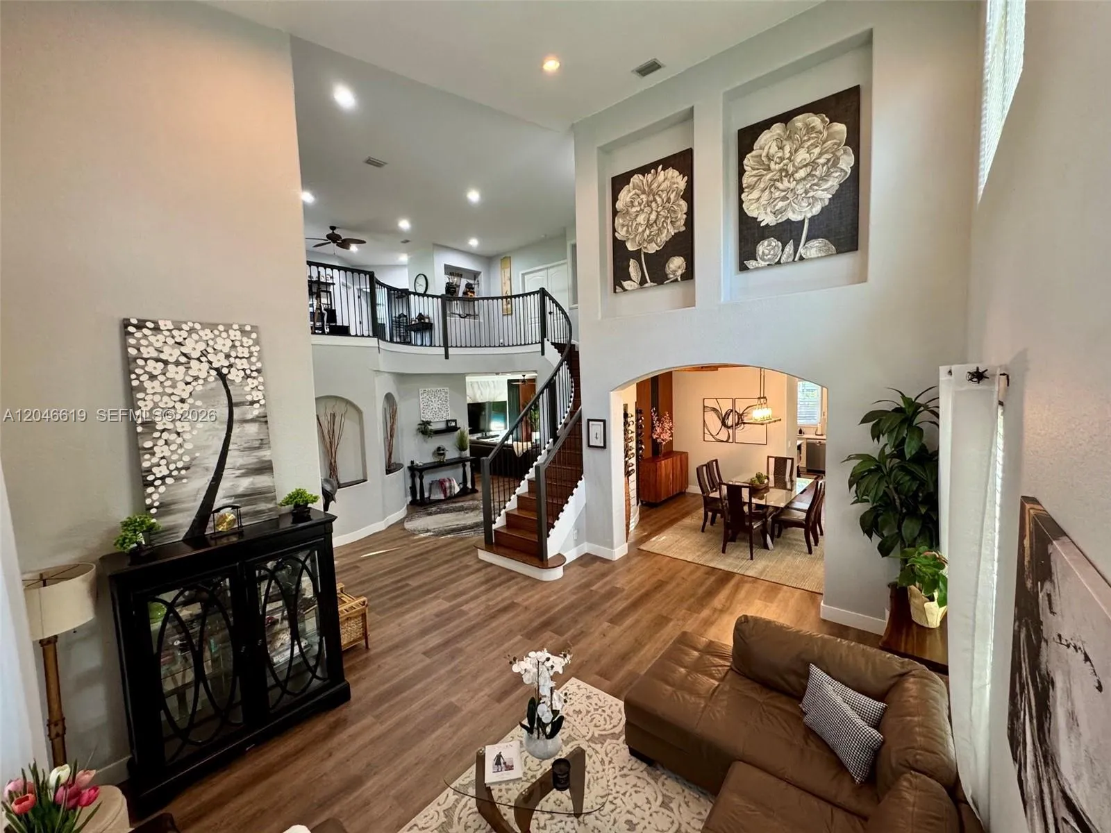 Foto de propiedad en 12917 SW 23rd Street, Miramar, FL 33027 Miramar con MLS# 