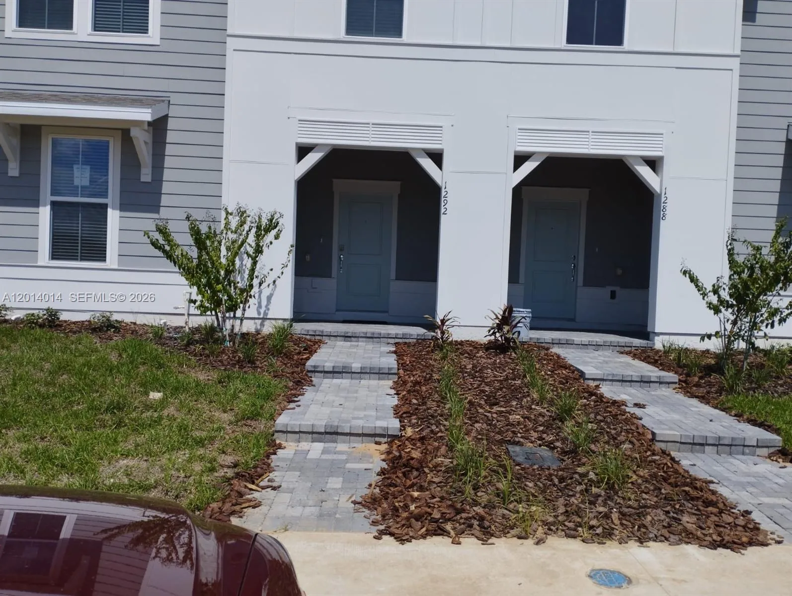 Foto de propiedad en 1292 Blue Island Drive 1292, Clermont, FL 34714 Clermont con MLS# 