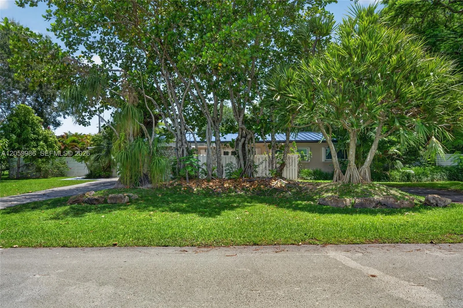 En Renta 12935 SW 81st Avenue n/a, Pinecrest, FL 33156, Pinecrest, FL 33156