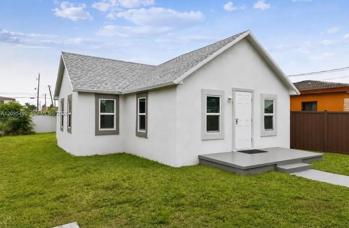 En Venta 1296 NW 72nd Street, Miami, FL 33147, Miami, FL 33147