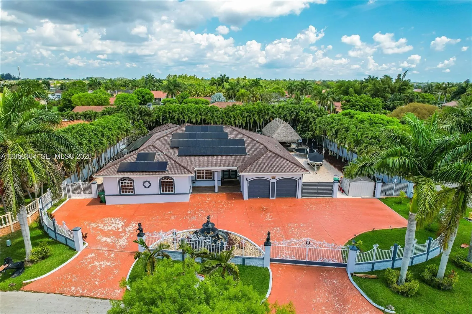 En Venta 12969 SW 220th Terrace, Miami, FL 33170, Miami, FL 33170