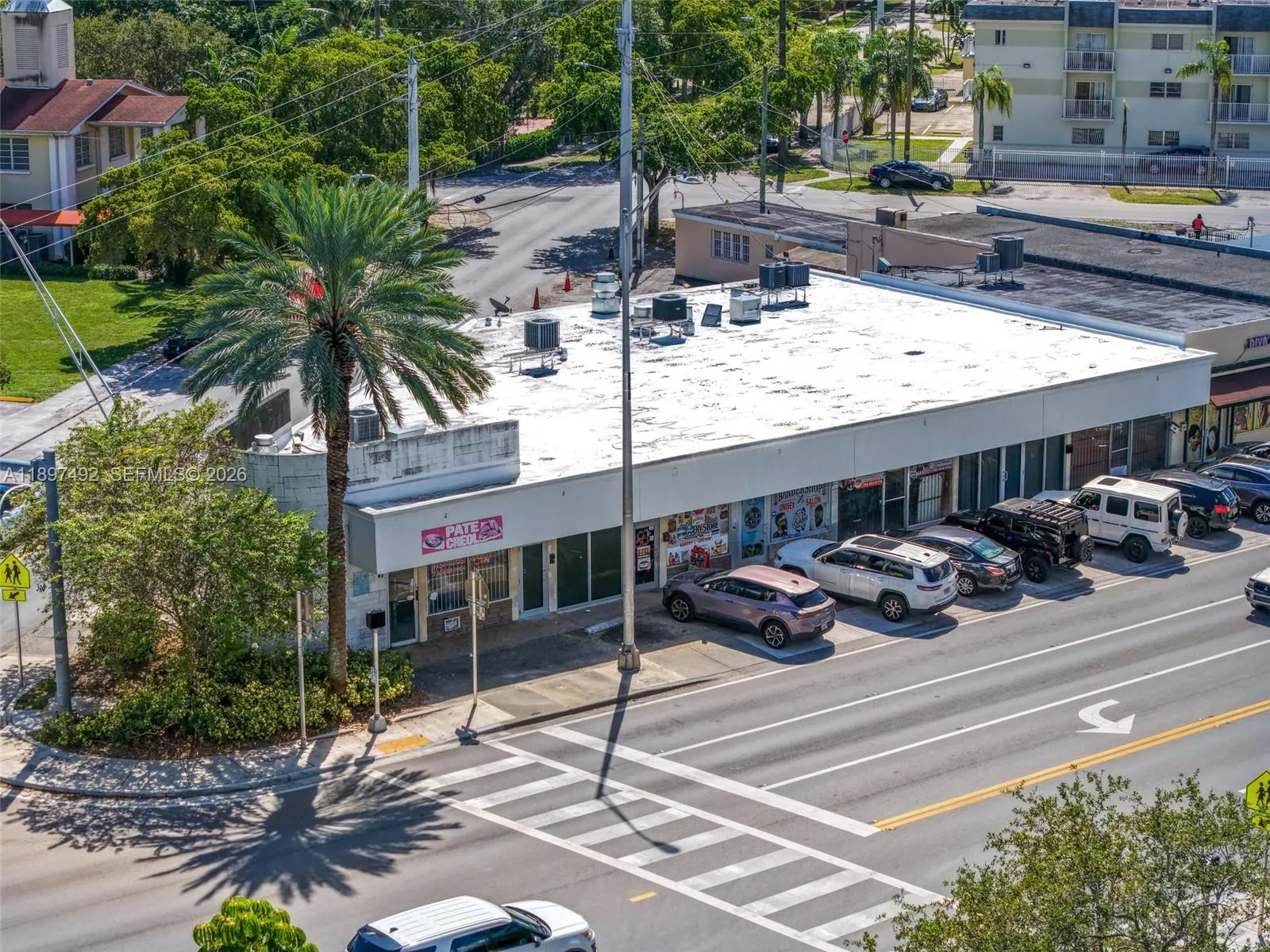 En Venta 12985 W Dixie Highway, North Miami, FL 33161, North Miami, FL 33161