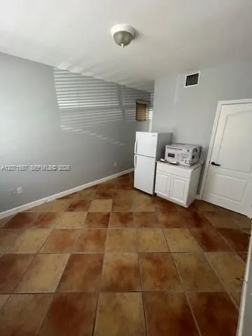 Foto de propiedad en 12991 NW 9th Lane 300, Miami, FL 33182 Miami con MLS# 