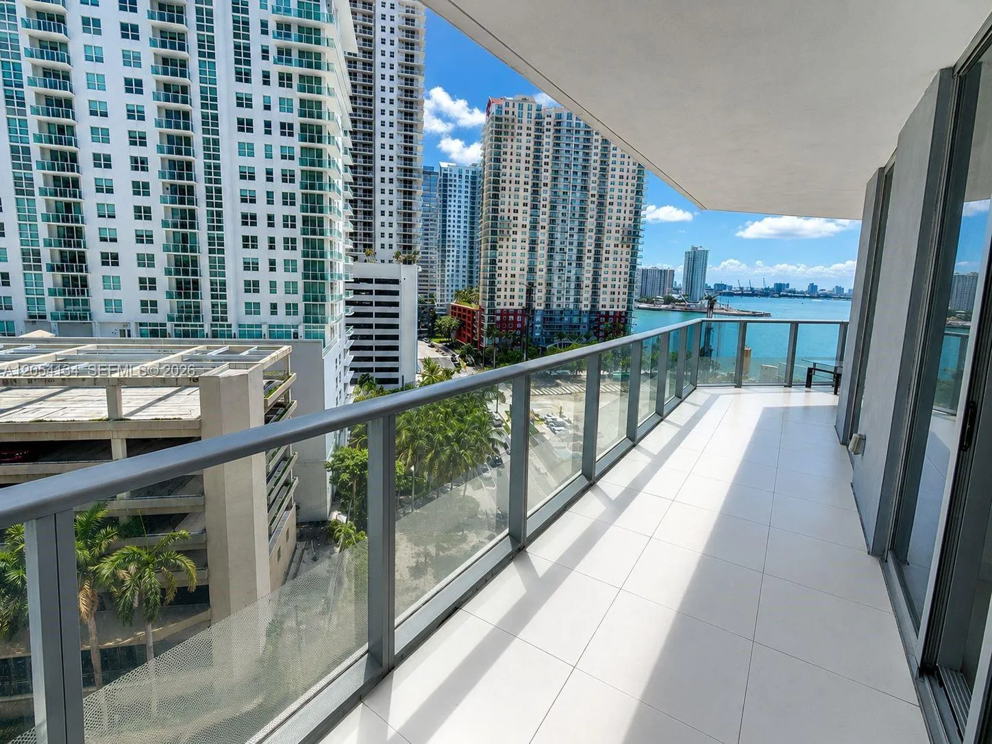 Foto de propiedad en 1300 Brickell Bay Drive 1110, Miami, FL 33131 Miami con MLS#