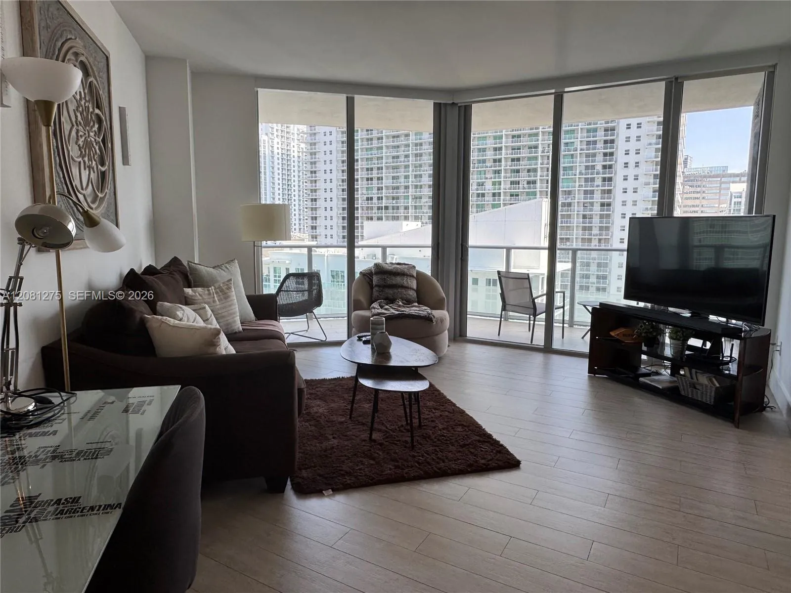Foto de propiedad en 1300 Brickell Bay Drive 2610, Miami, FL 33131 Miami con MLS# 