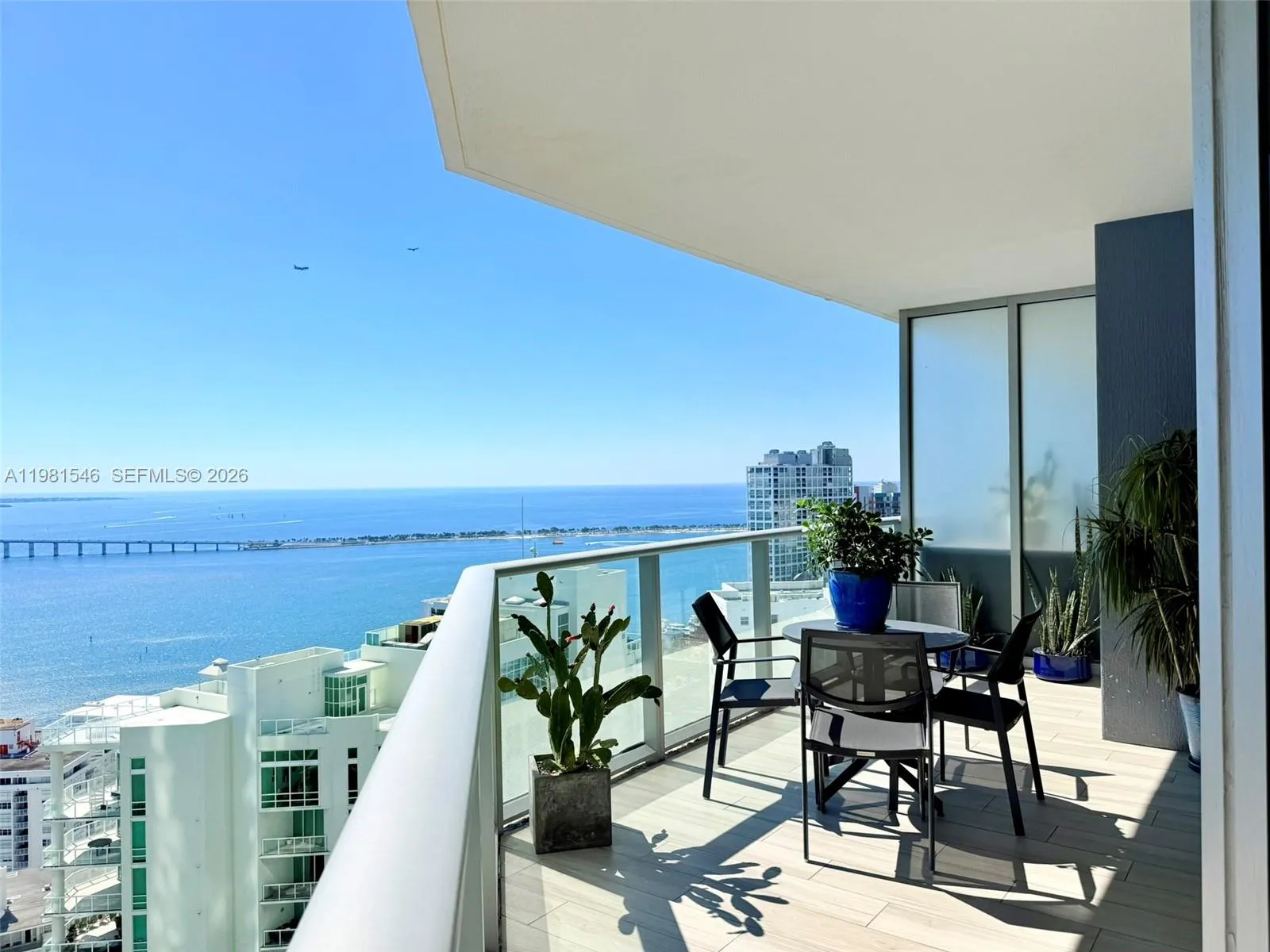 Vendido 1300 Brickell Bay Drive 3406, Miami, FL 33131, Miami, FL 33131