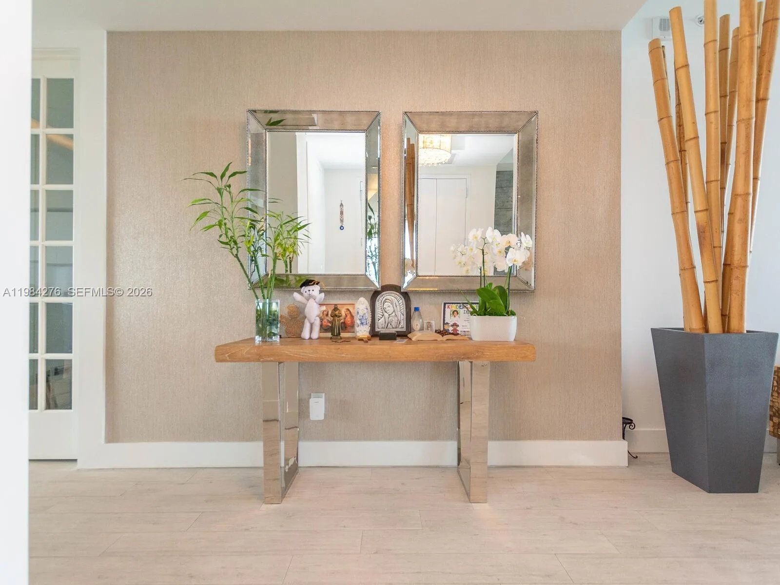 Foto de propiedad en 1300 Brickell Bay Drive 3804, Miami, FL 33131 Miami con MLS#