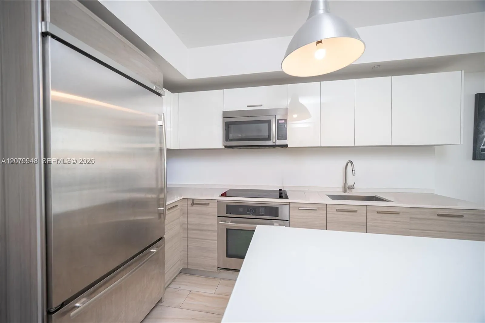 Foto de propiedad en 1300 Brickell Bay Drive 710, Miami, FL 33131 Miami con MLS#
