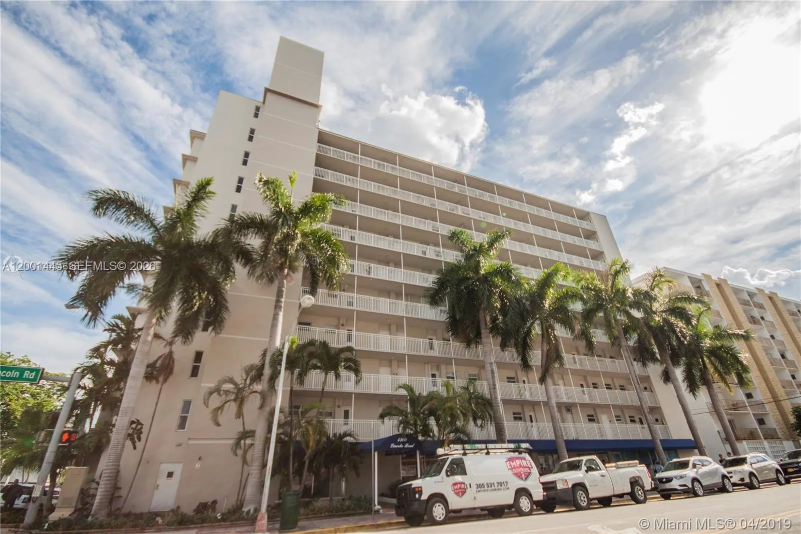 Foto de propiedad en 1300 Lincoln Road A301, Miami Beach, FL 33139 Miami Beach con MLS# 