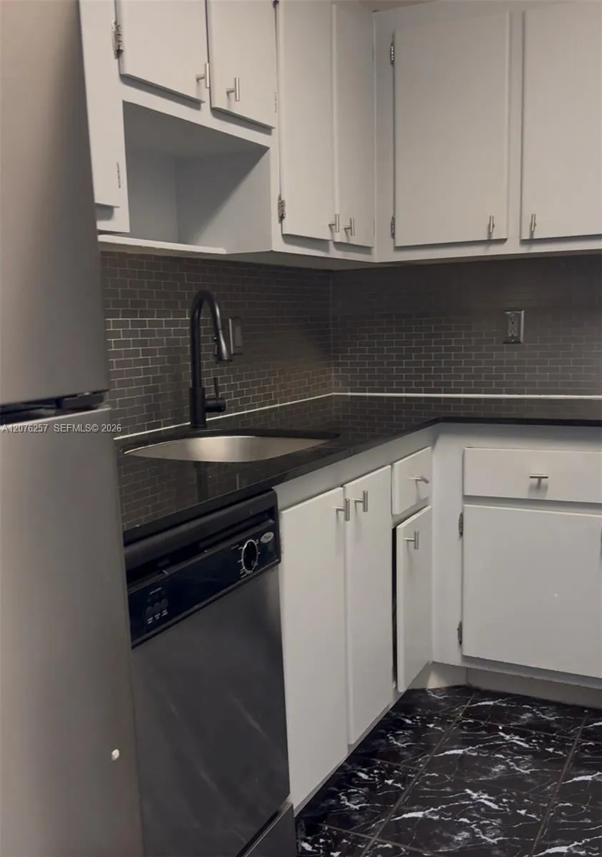 Foto de propiedad en 1300 NE Miami Gardens Drive 803E, Miami, FL 33179 Miami con MLS#