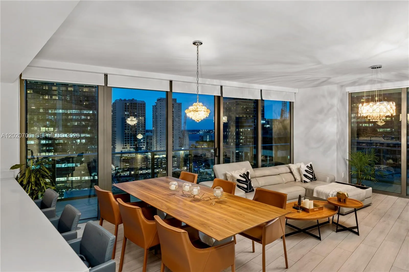 Foto de propiedad en 1300 S Miami Avenue 1405, Miami, FL 33130 Miami con MLS# 