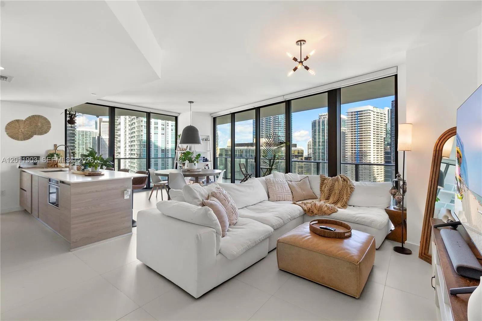 Foto de propiedad en 1300 S Miami Avenue 2001, Miami, FL 33130 Miami con MLS# 