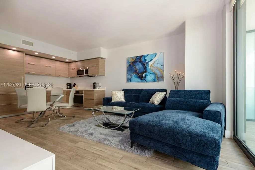 Foto de propiedad en 1300 S Miami Avenue 3908, Miami, FL 33130 Miami con MLS# 