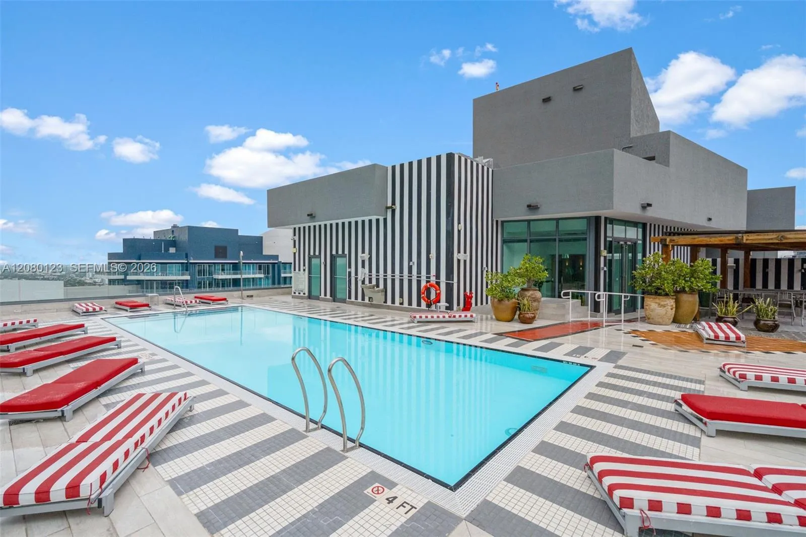 Foto de propiedad en 1300 S Miami Avenue PH5209, Miami, FL 33130 Miami con MLS# 