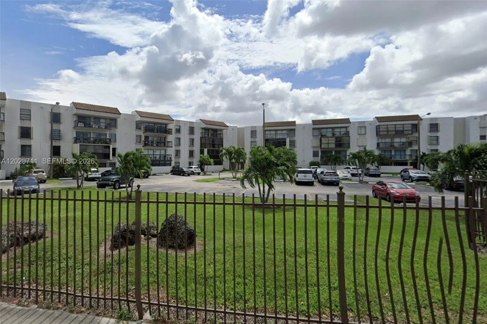 En Venta 1300 SW 122nd Avenue 101-2, Miami, FL 33184, Miami, FL 33184