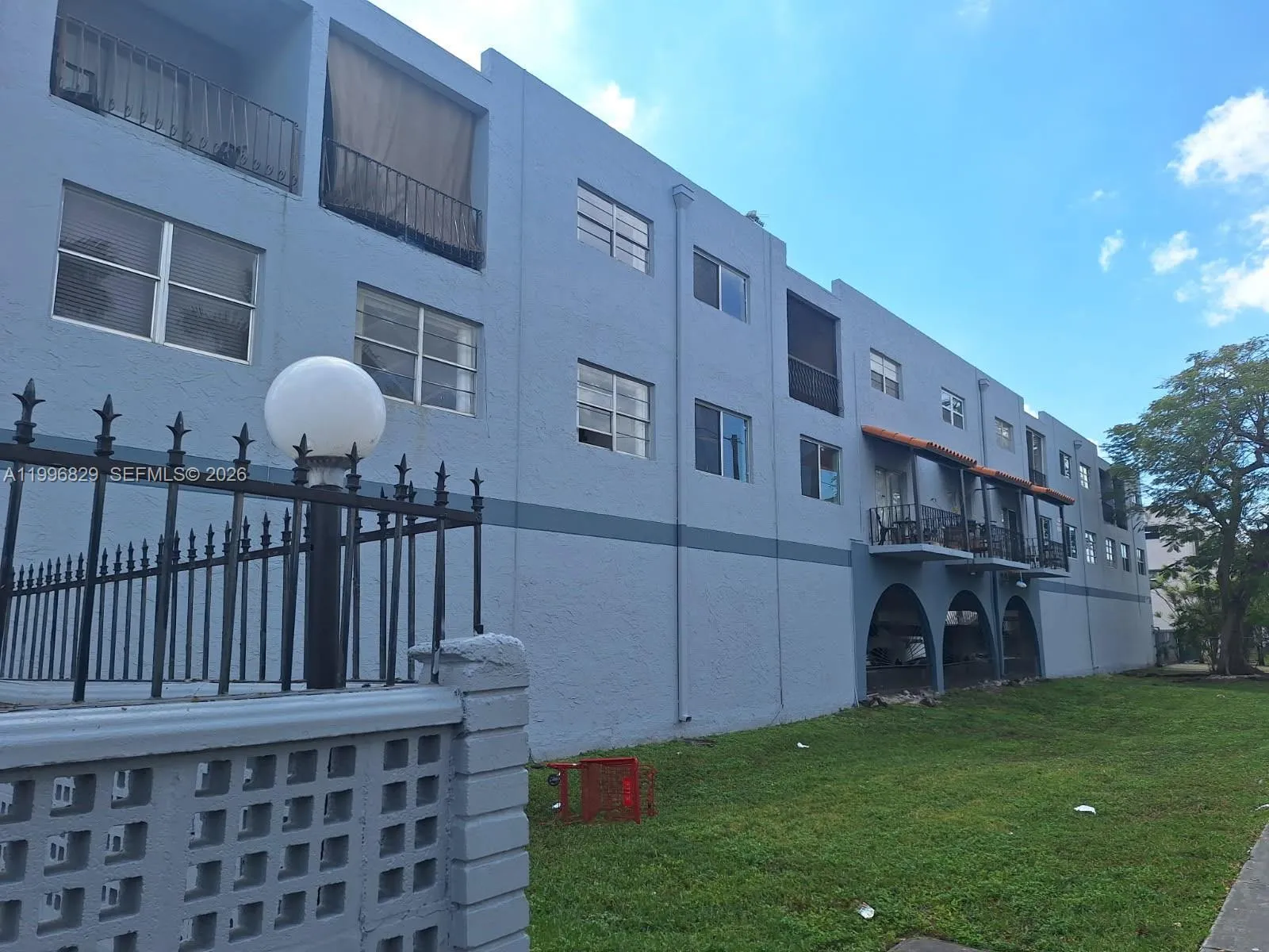 Foto de propiedad en 1300 W 53rd Street 35, Hialeah, FL 33012 Hialeah con MLS# 