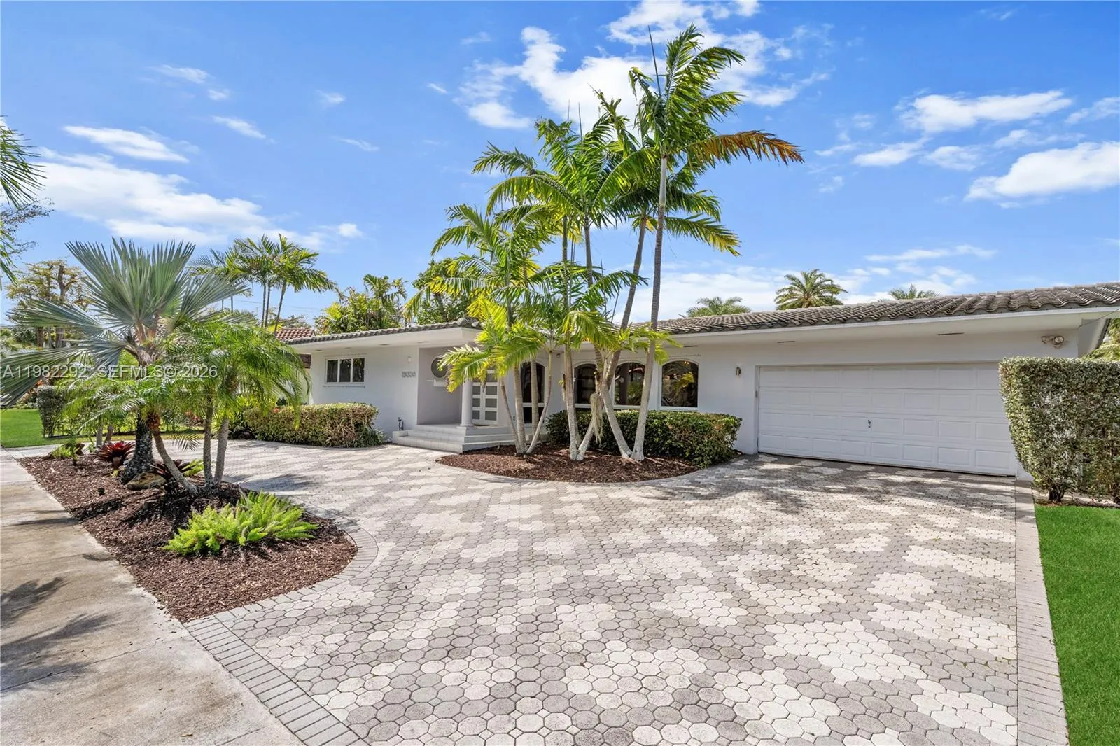 Vendido 13000 Arch Creek Terrace, North Miami, FL 33181, North Miami, FL 33181