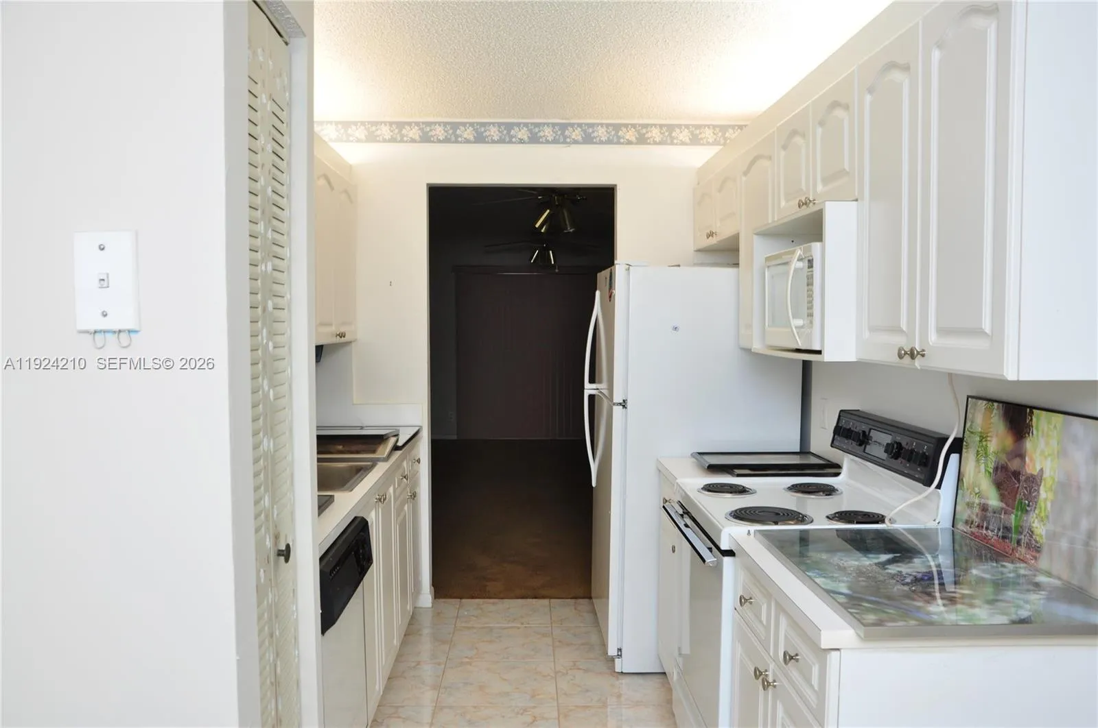 Foto de propiedad en 13000 SW 15th Court 411U, Pembroke Pines, FL 33027 Pembroke Pines con MLS# 