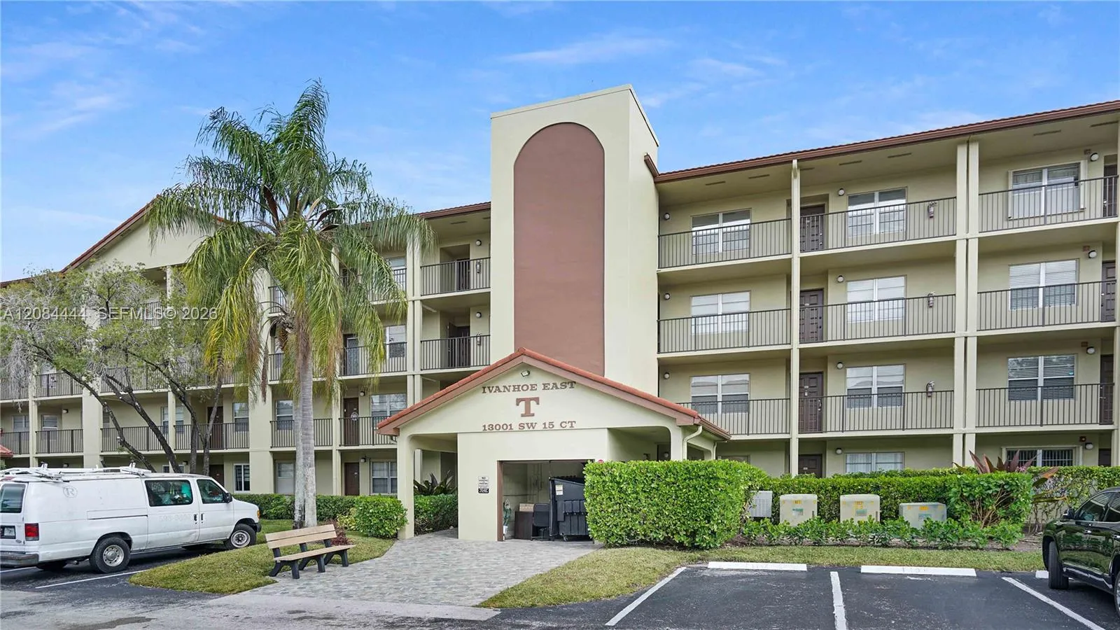 En Venta 13001 SW 15th Court 405T, Pembroke Pines, FL 33027, Pembroke Pines, FL 33027