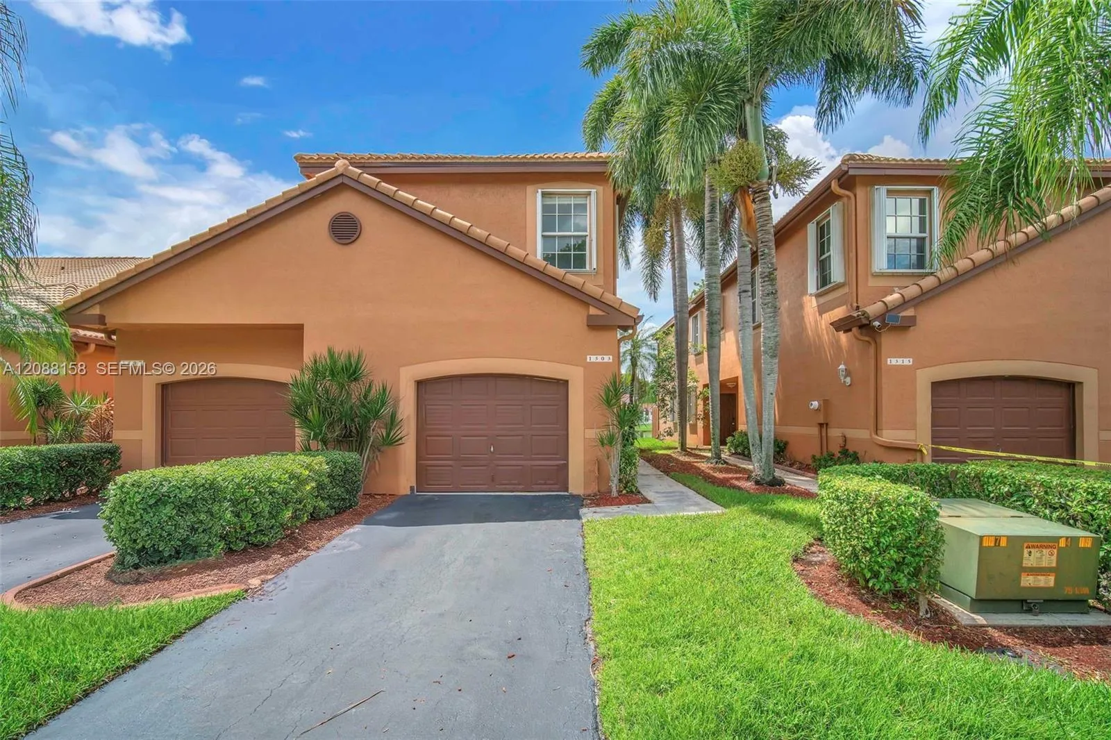 Foto de propiedad en 1303 Presidio Drive 6-41, Weston, FL 33327 Weston con MLS# 